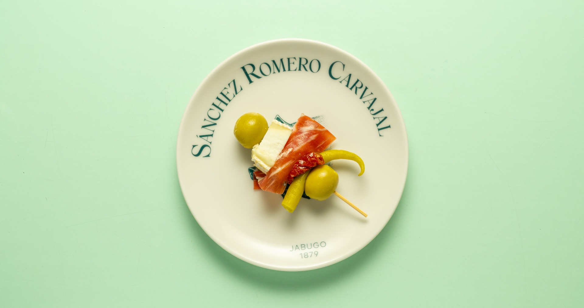 Sánchez Romero Carvajal y La Gildería presentan La Gilda Ibérica: una creación sorprendente y deliciosa Sánchez Romero Carvajal y La Gildería presentan La Gilda Ibérica: una creación sorprendente y deliciosa