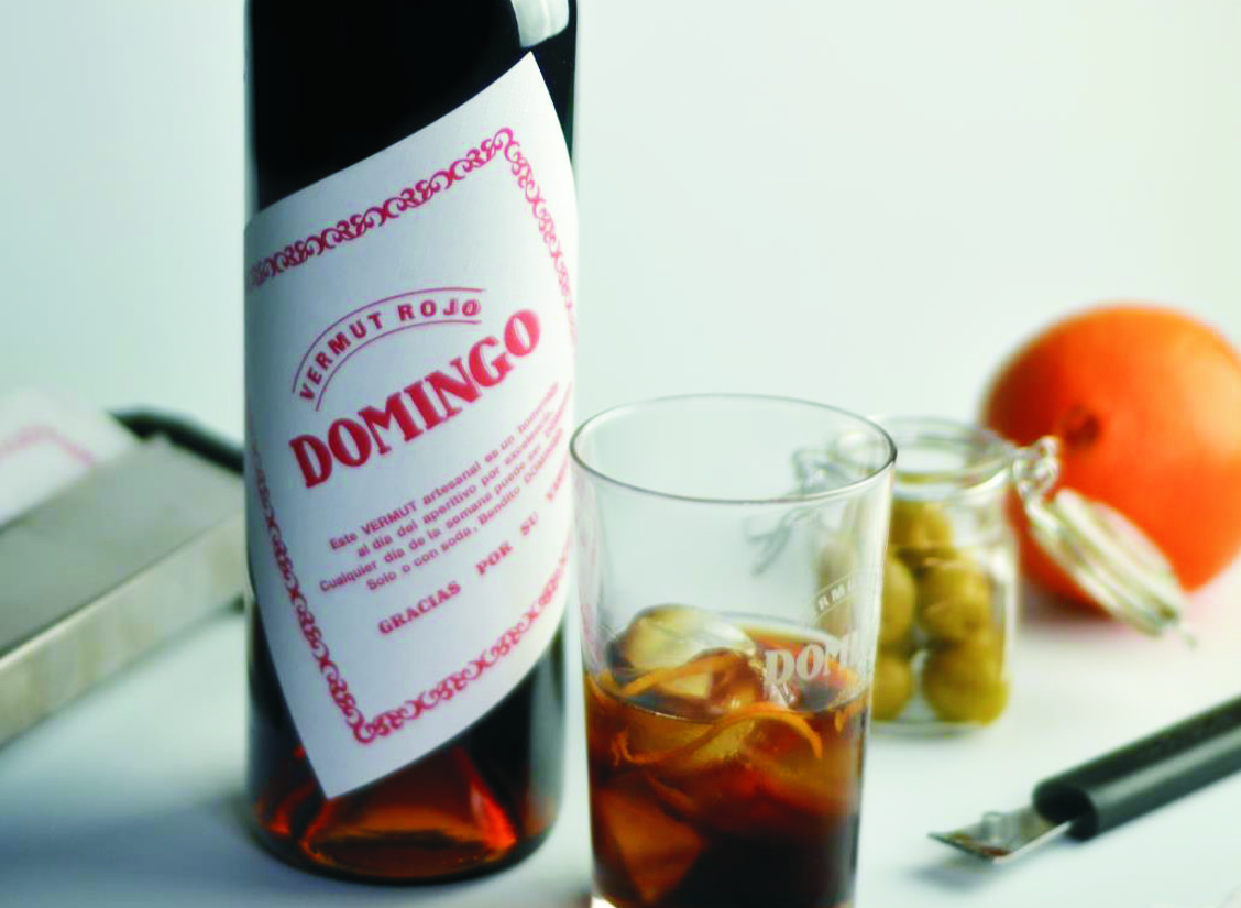 Osborne refuerza su portafolio con el vermut artesano DOMINGO y con la ginebra super-premium GOLD Osborne refuerza su portafolio con el vermut artesano DOMINGO y con la ginebra super-premium GOLD