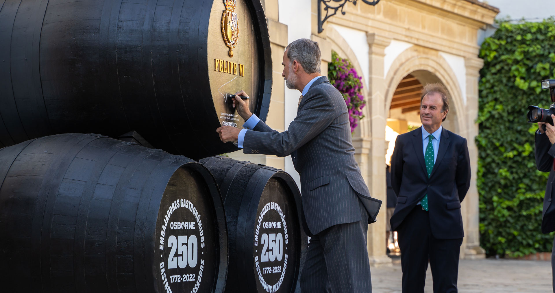 Osborne celebra su 250 aniversario con un gran evento presidido por su majestad el rey y la entrega de los premios gastronómicos next on top Osborne celebra su 250 aniversario con un gran evento presidido por su majestad el rey y la entrega de los premios gastronómicos next on top